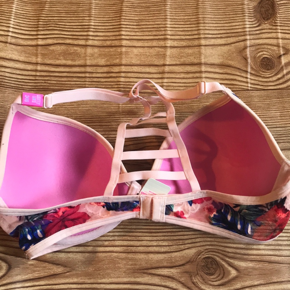 Pink bra - Picture 2 of 4